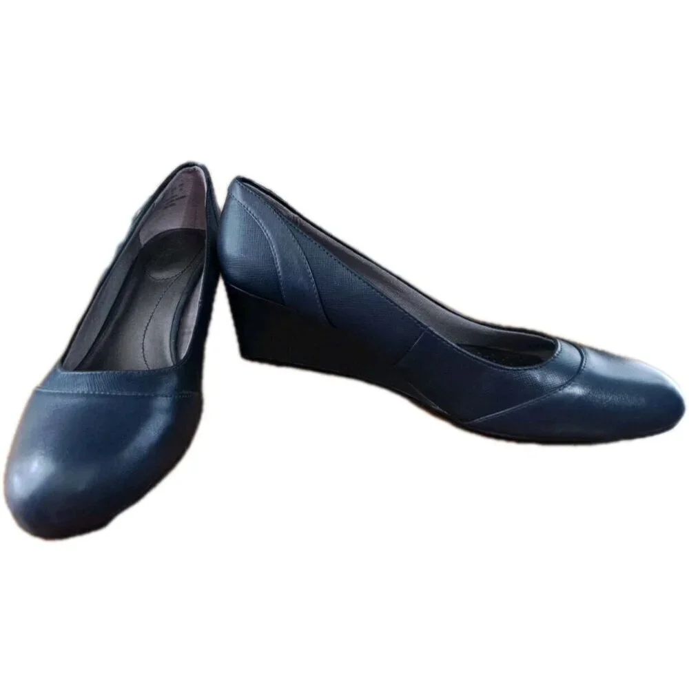 Life Stride Women's 11 Blue Wedge Vegan Leather Pumps New No Box No Tags